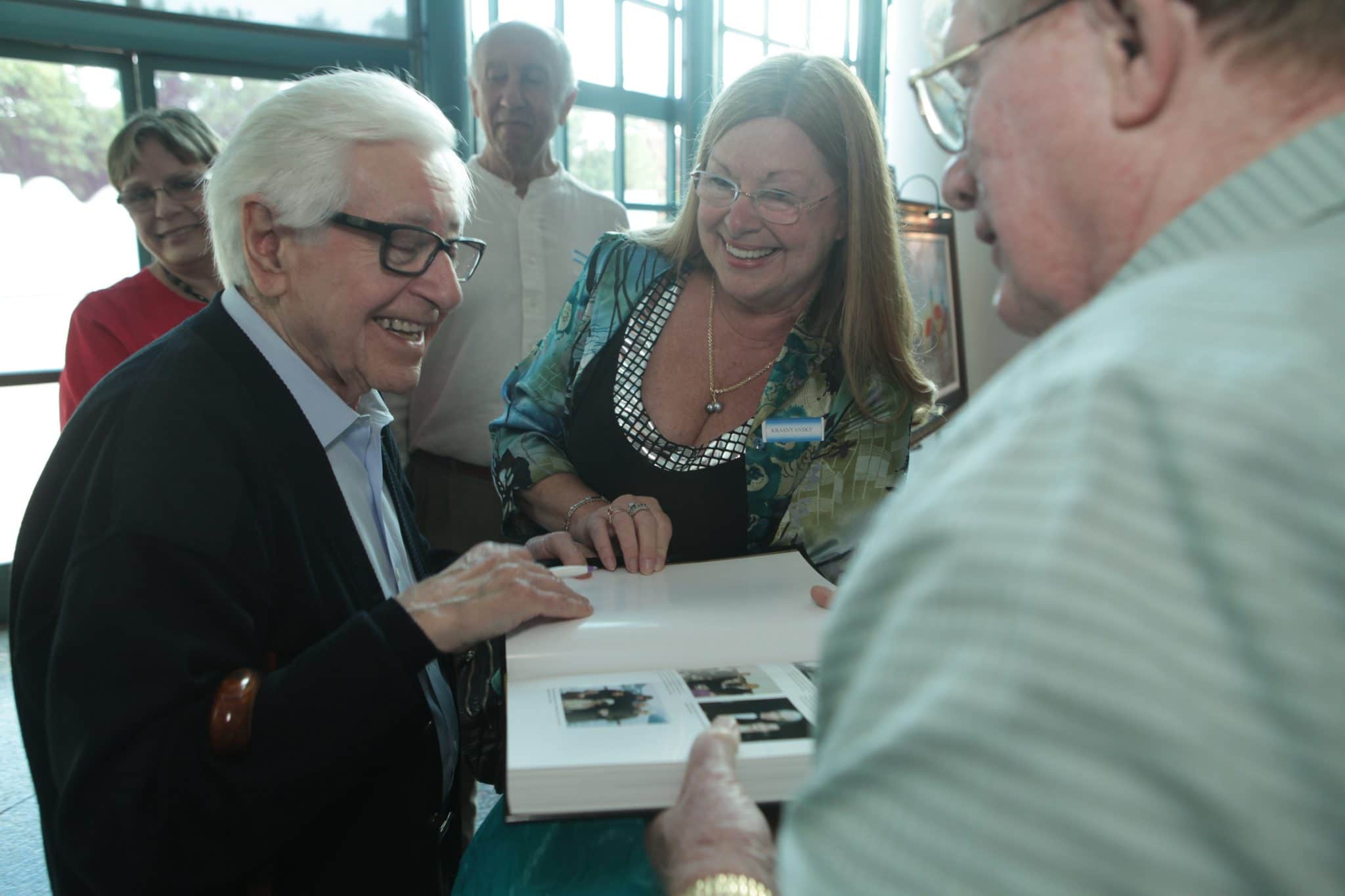 Anatole Krasnyansky meets with supporters at Museum of Tolerance event.