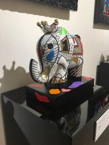 Medium and large sculptures benefit from a pedestal. This is "Golden" (2018) by Romero Britto