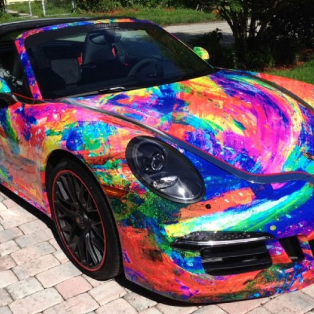 Машина в Paint