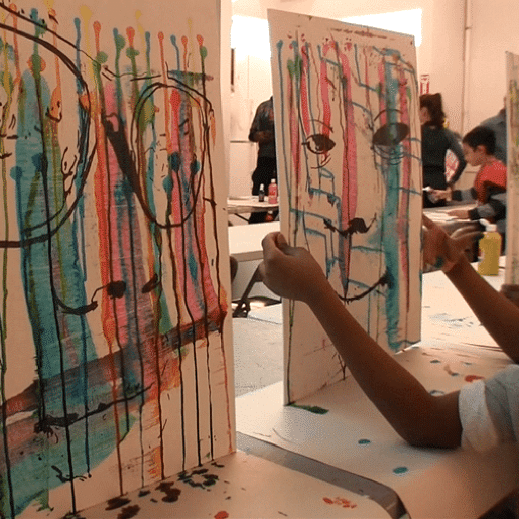 Artistic prodigy Autumn de Forest contributed her time and talents to help youth in Harlem make their own art at the Art Horizons LeRoy Neiman Art Center during her exhibition “Autumn de Forest: Selected Works” held December 2, 2016 to January 31, 2017.