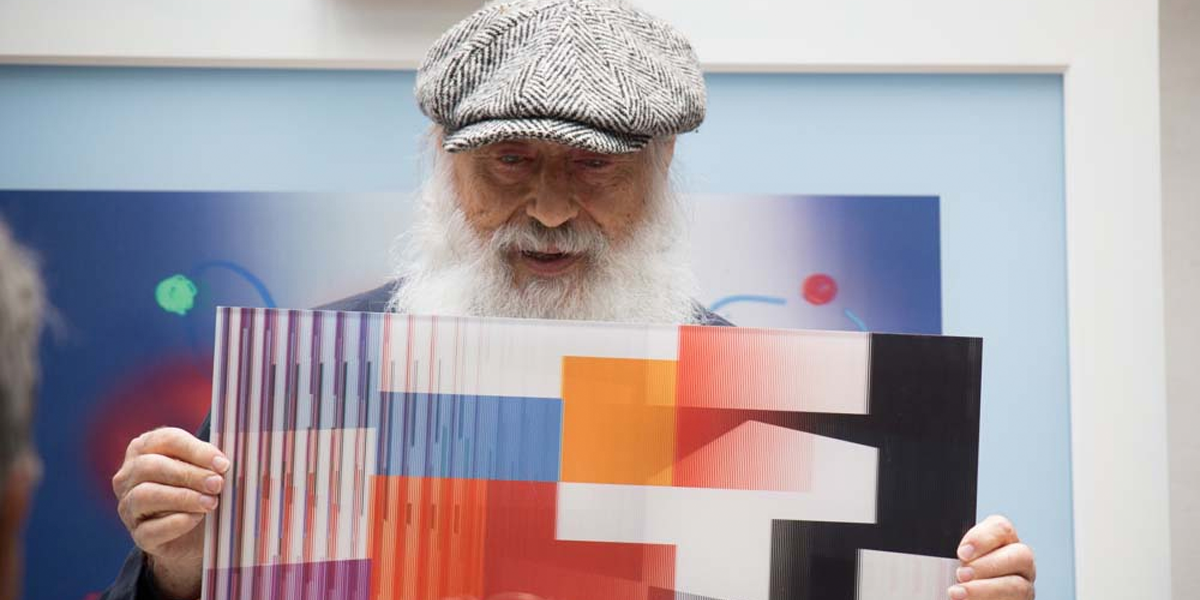 Famed artist Yaacov Agam discussed his artwork at a Park West event.