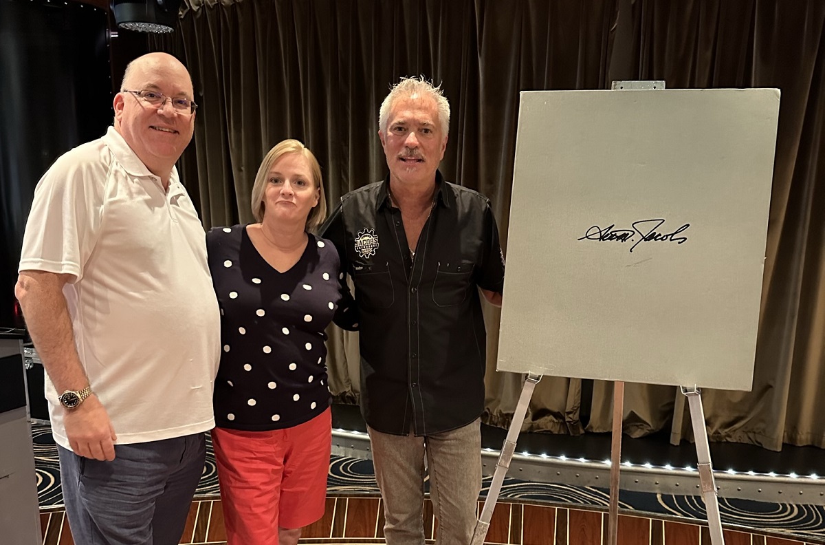 Park West collectors with famed photorealist Scott Jacobs