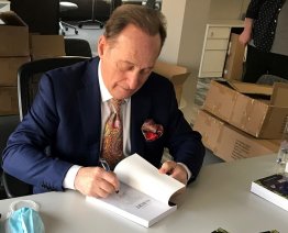 Park West Gallery Founder Interviewed About “The Book of Albert” on Michigan Radio