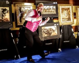 Park West Gallery Art Auctioneer Spotlight: Lloyd Rose