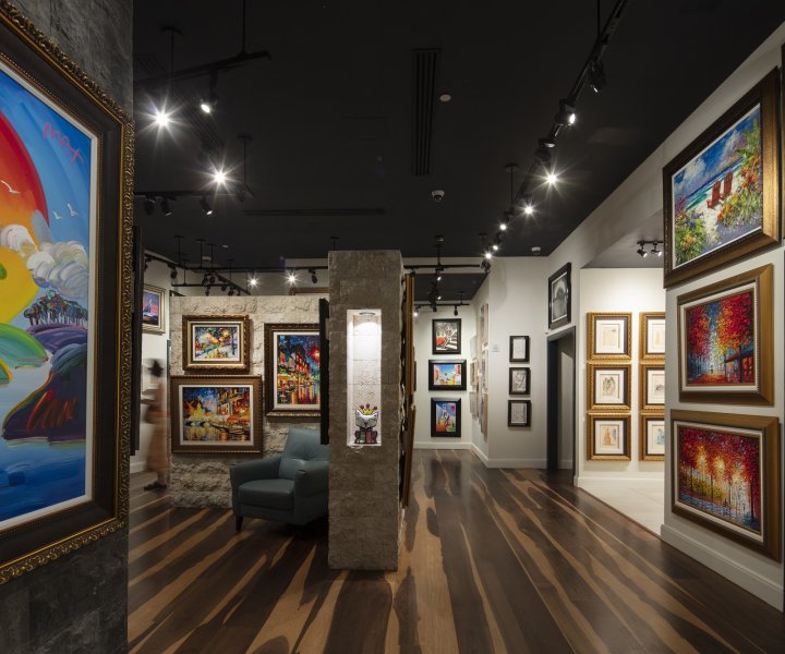 Visit the Park West Fine Art Museum & Gallery in Honolulu, Hawaii